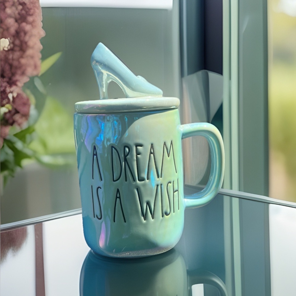 Rae Dunn By Magenta Disney Cinderella Princess “A Dream Is A Wish” Mug w/ Lid